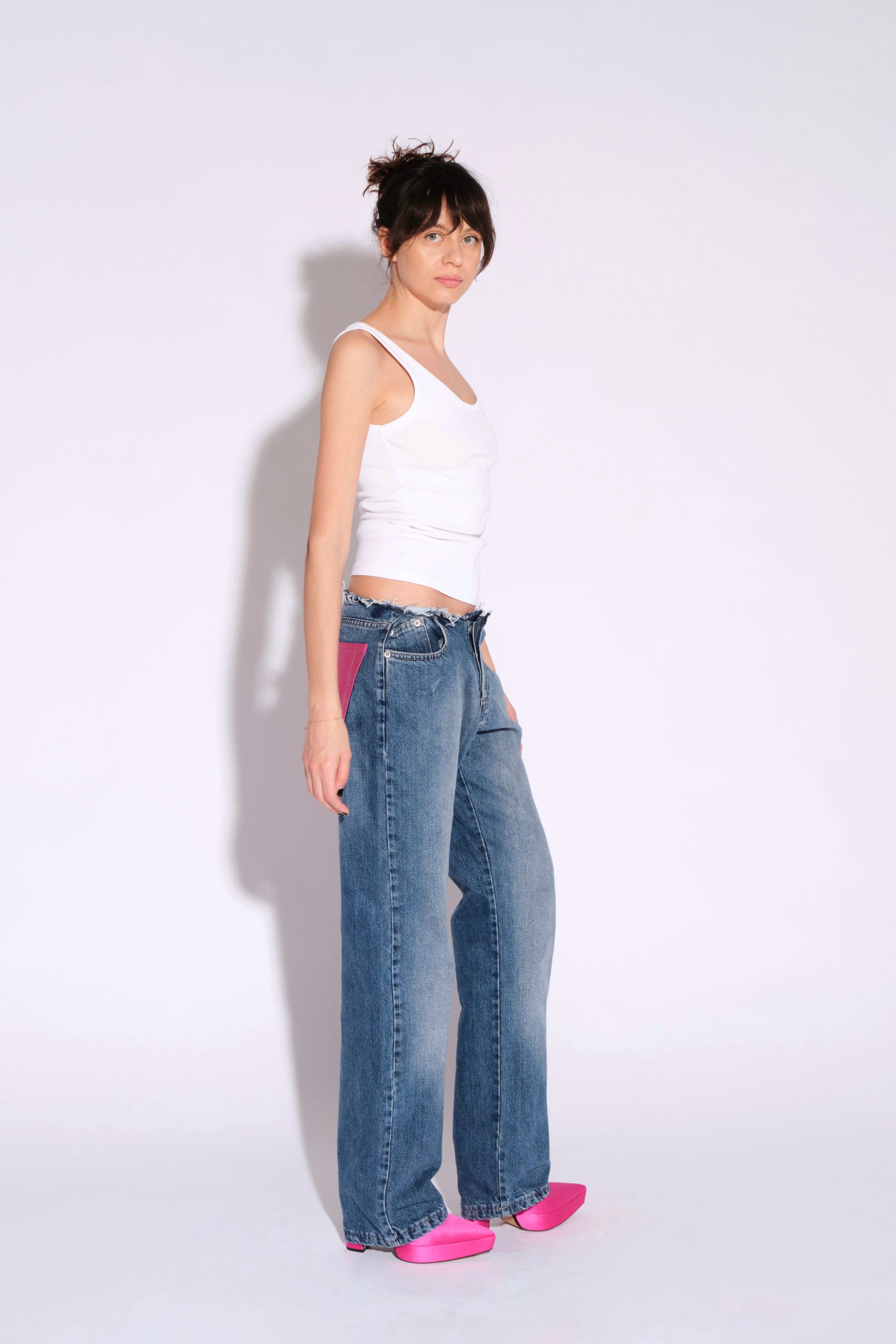 LOW RISE JEANS WITH PINK SILK POCKETS